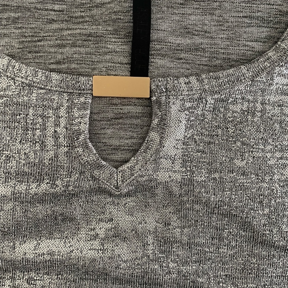 Metallic Top - Picture 3 of 3